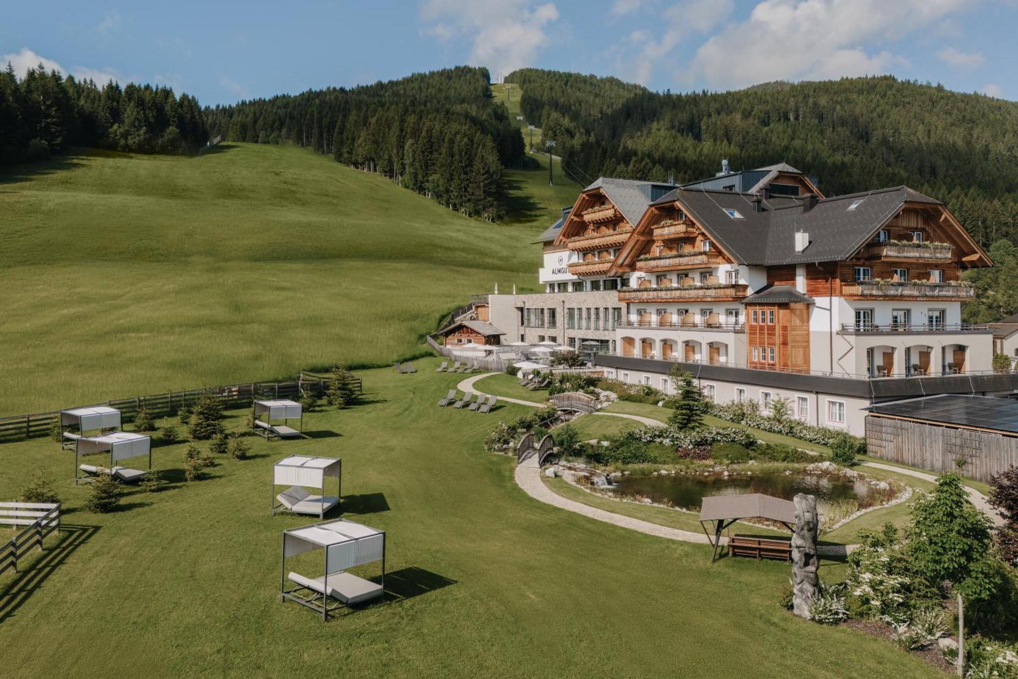 Almgut - Mountain Wellness Hotel Sankt Margarethen im Lungau Kültér fotó