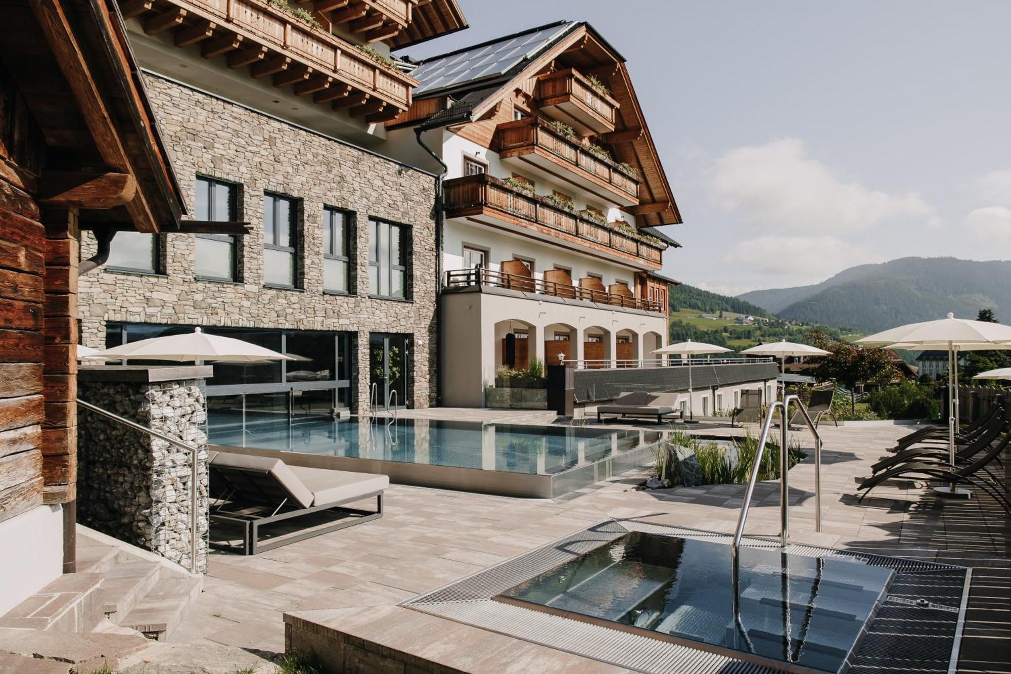 Almgut - Mountain Wellness Hotel Sankt Margarethen im Lungau Kültér fotó